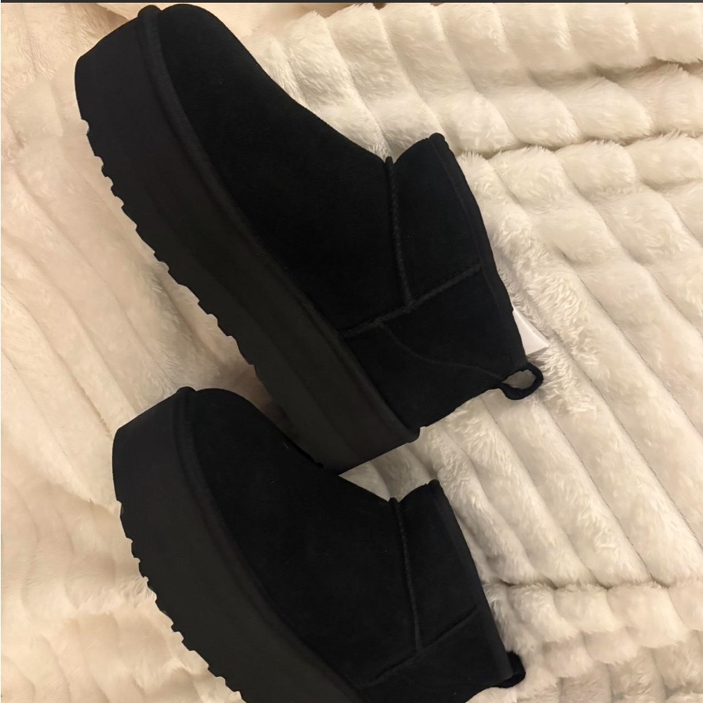 UGG Platform Boots Black BRAND NEW